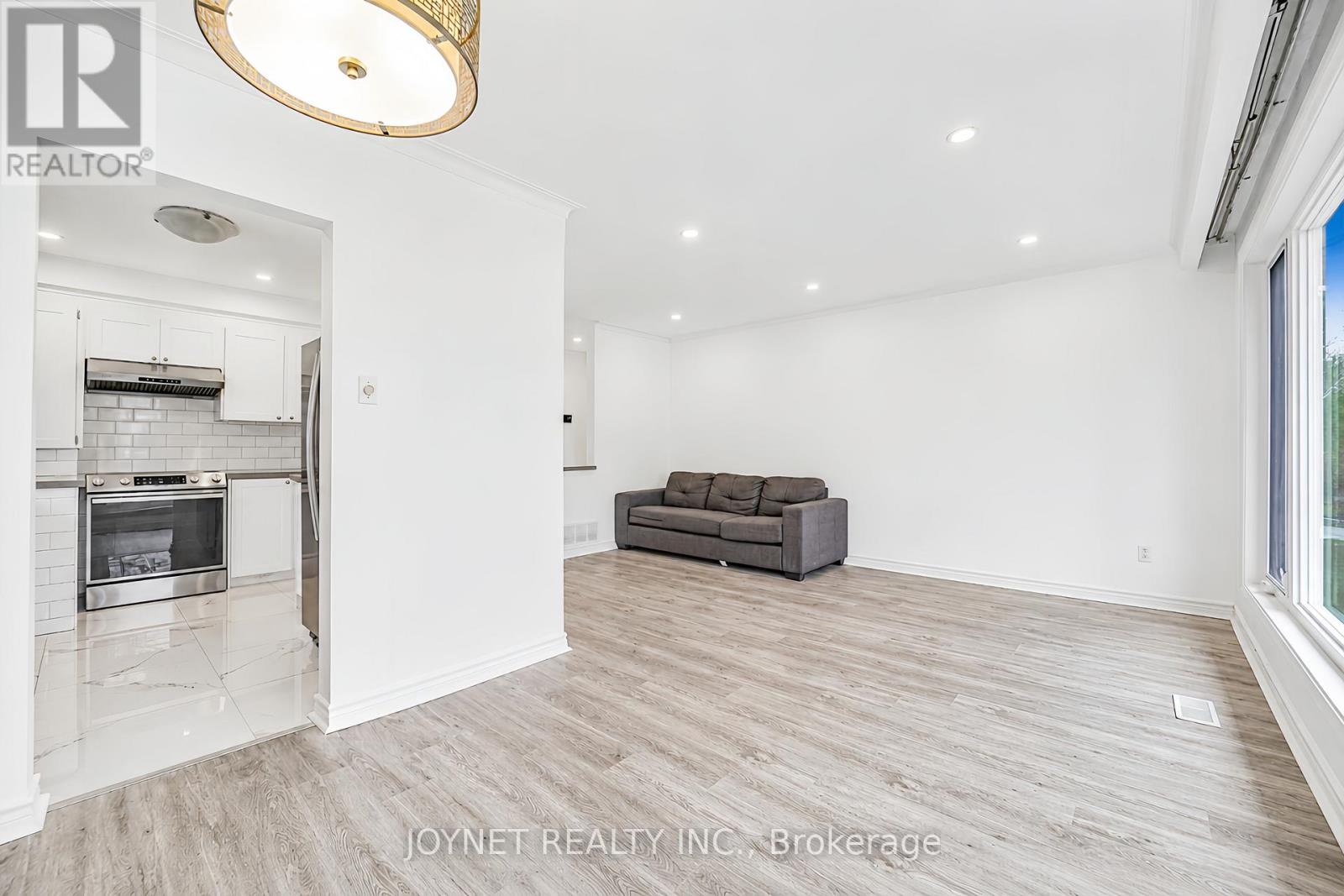 299 Palmer Avenue, Richmond Hill, Ontario  L4C 1P4 - Photo 9 - N13711344