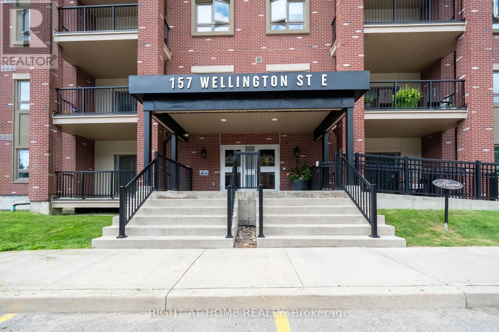 304 - 157 Wellington Street E, New Tecumseth, Ontario  L9R 0R7 - Photo 3 - N13711358