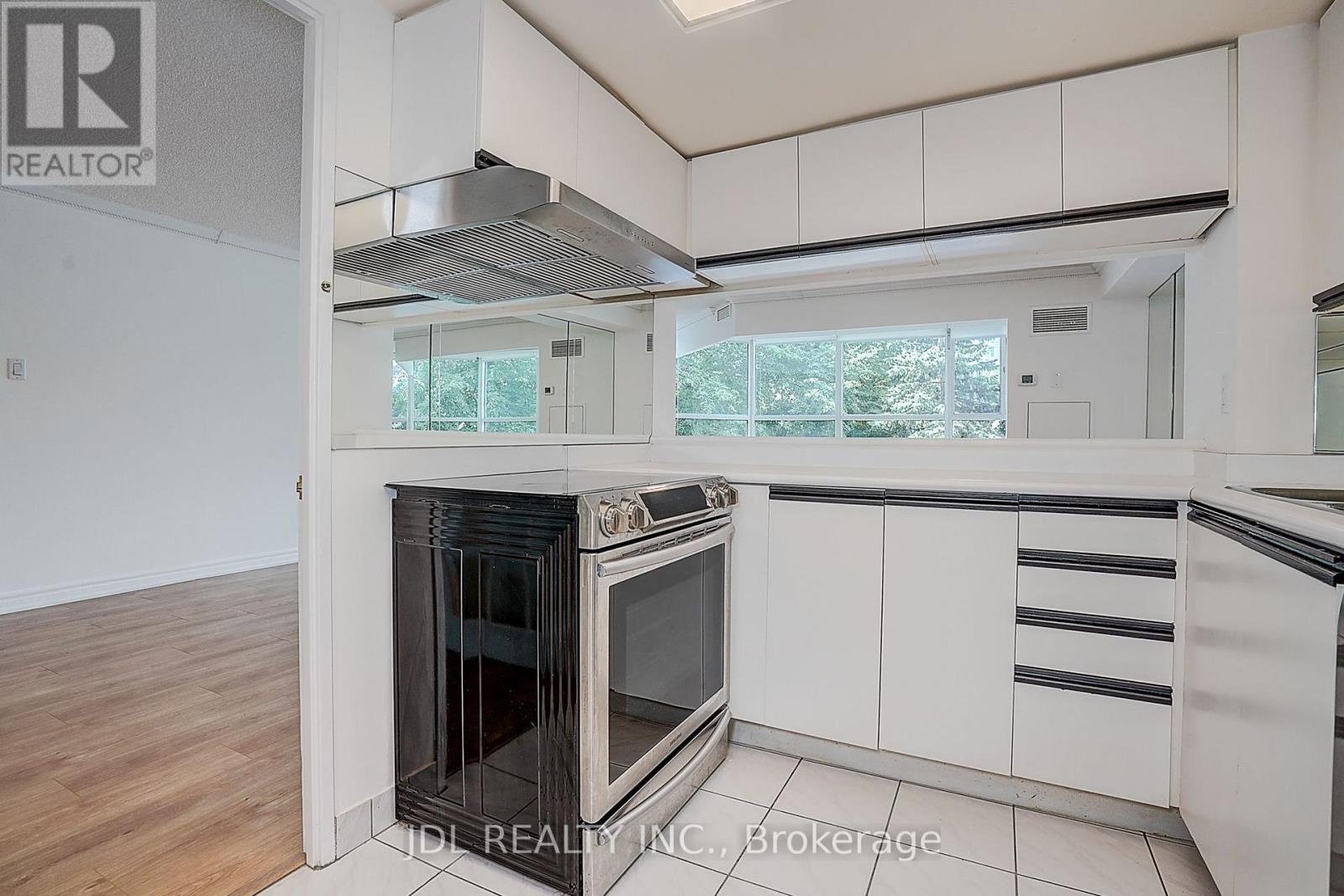 219 - 7825 Bayview Avenue, Markham, Ontario L3T 7N2 - Photo 23 - N13711426