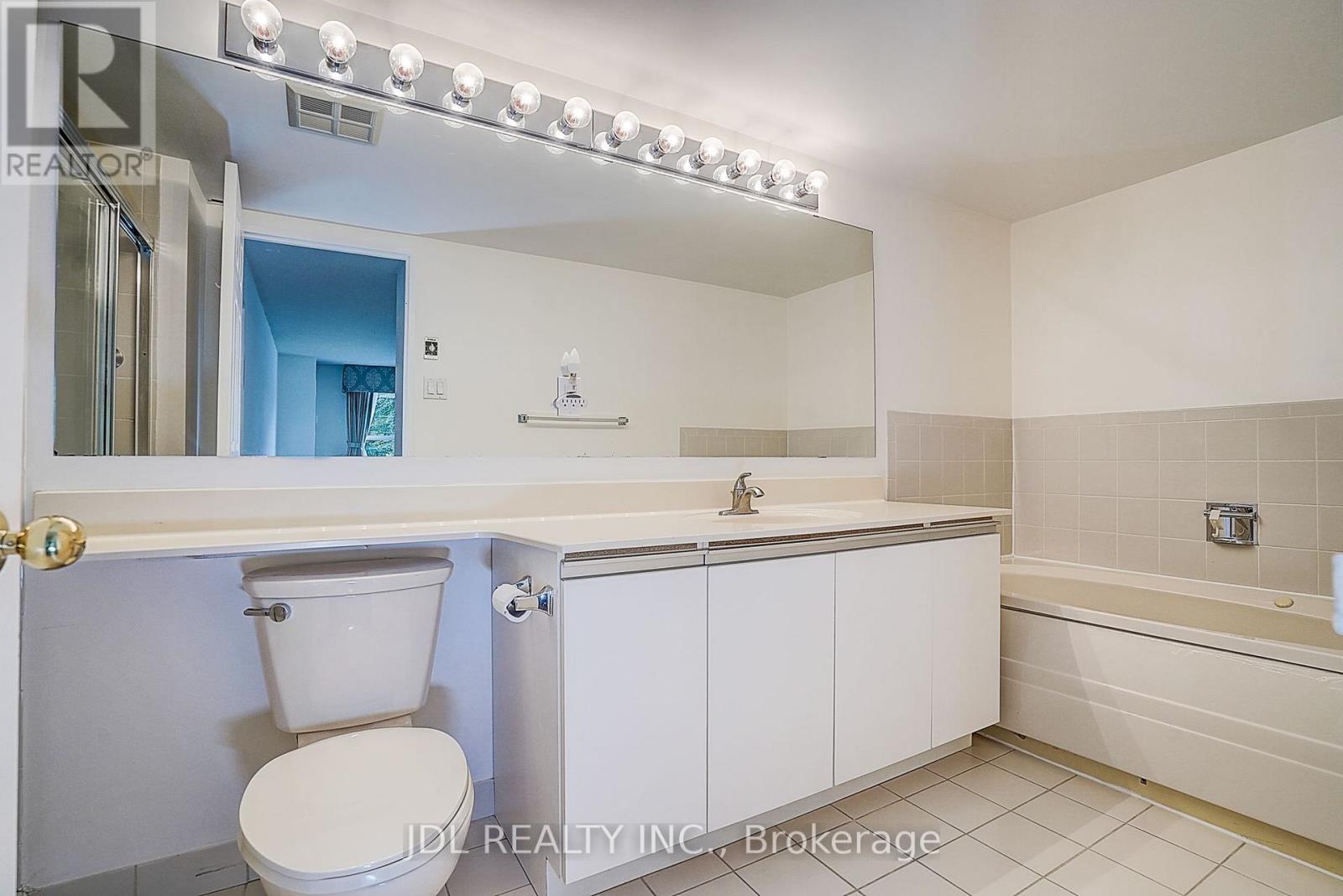 219 - 7825 Bayview Avenue, Markham, Ontario L3T 7N2 - Photo 29 - N13711426