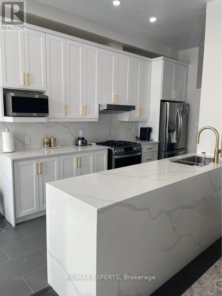 59 Cornell Park Avenue, Markham, Ontario L6B 1B5 - Photo 4 - N13711464