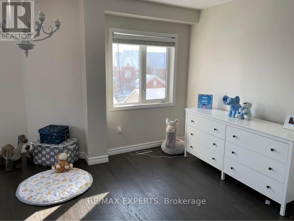 59 Cornell Park Avenue, Markham, Ontario L6B 1B5 - Photo 8 - N13711464