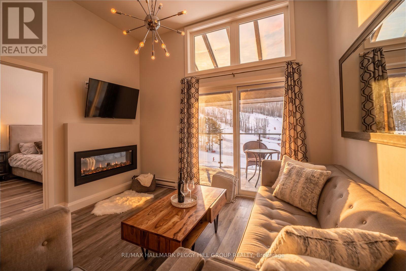 503 - 80 Horseshoe Boulevard, Oro-Medonte, Ontario  L4M 4Y8 - Photo 3 - S13711342