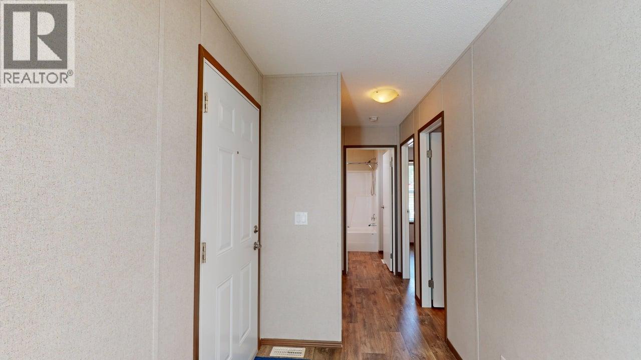 891 Monte Vista Drive Unit# 8, Rossland, British Columbia  V0G 1Y0 - Photo 9 - 10380864