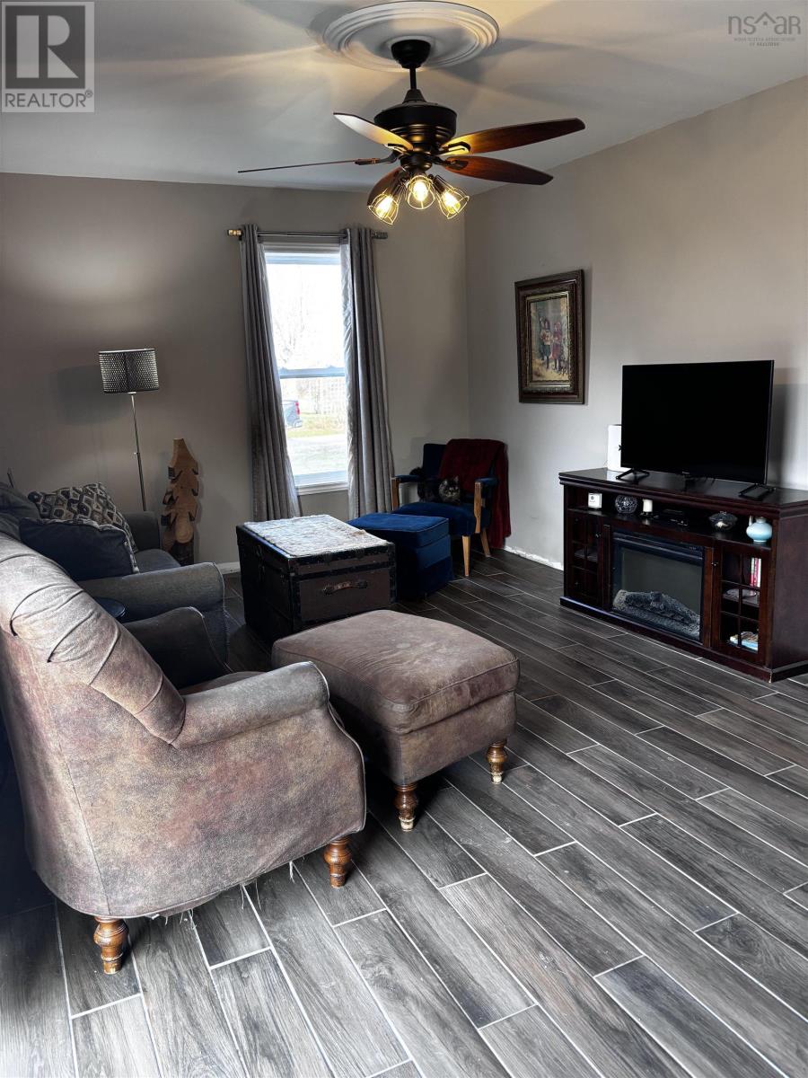 55 Maple Avenue, Bass River, Nova Scotia  B0M 1B0 - Photo 13 - 202621492