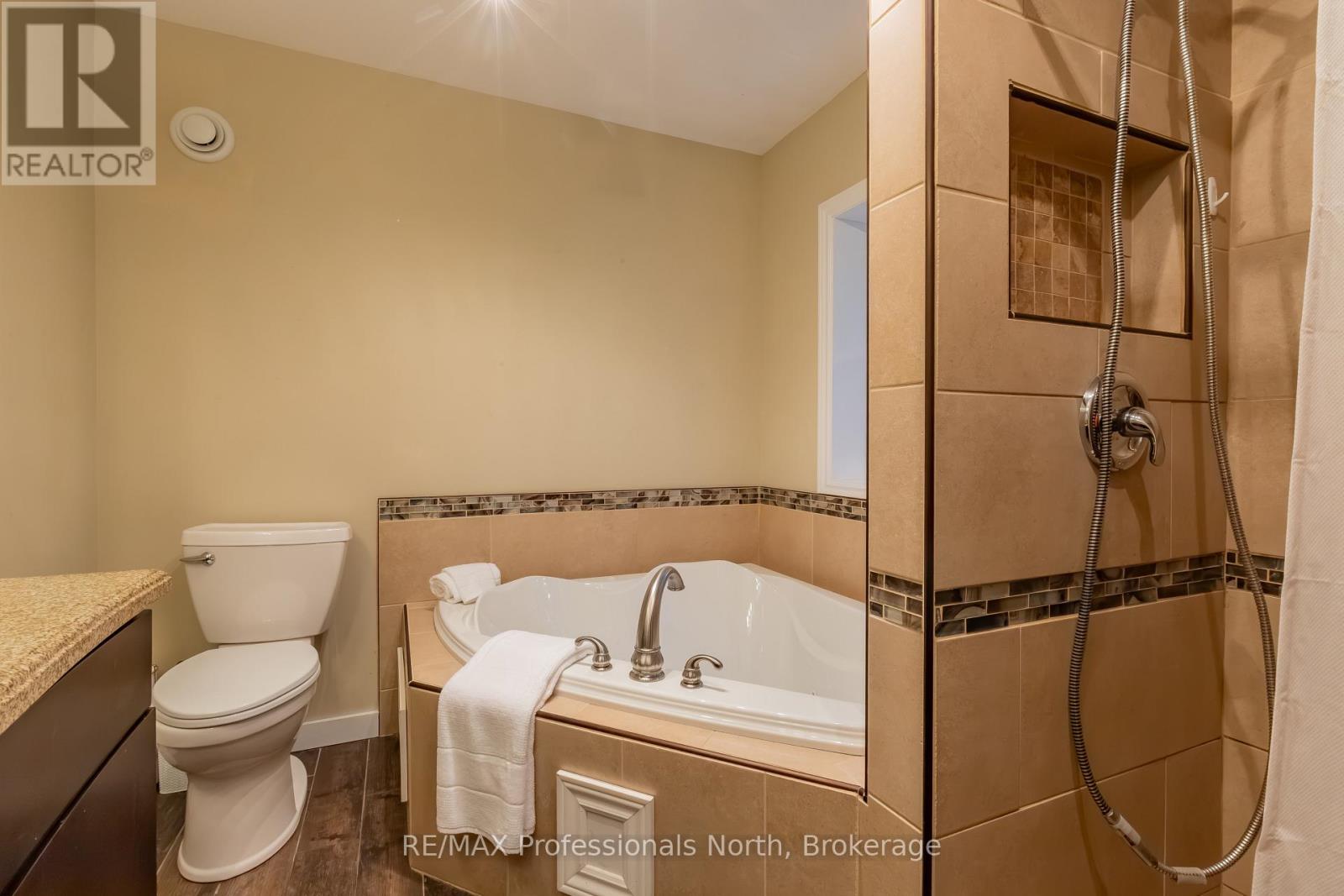 419 South Mary Lake Road, Huntsville (Stephenson), Ontario  P0B 1L0 - Photo 21 - X13711362