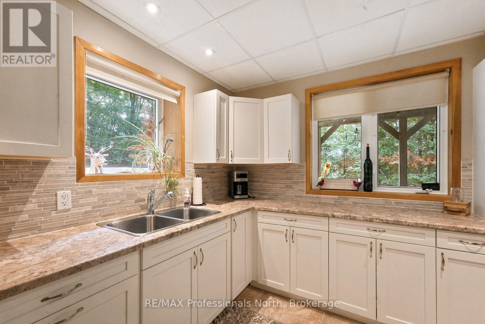202 Sunnyside Street, Dysart Et Al (Dysart), Ontario  K0M 1S0 - Photo 25 - X13711402