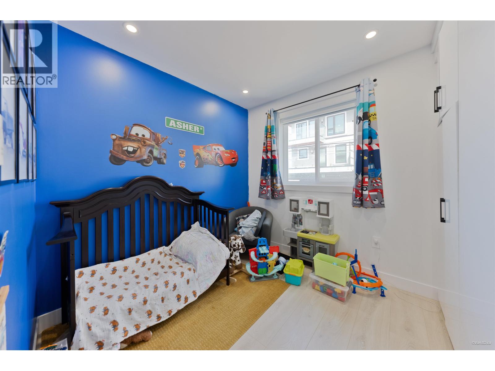 6532 Knight Street, Vancouver, British Columbia  V5P 2W2 - Photo 5 - R3158140