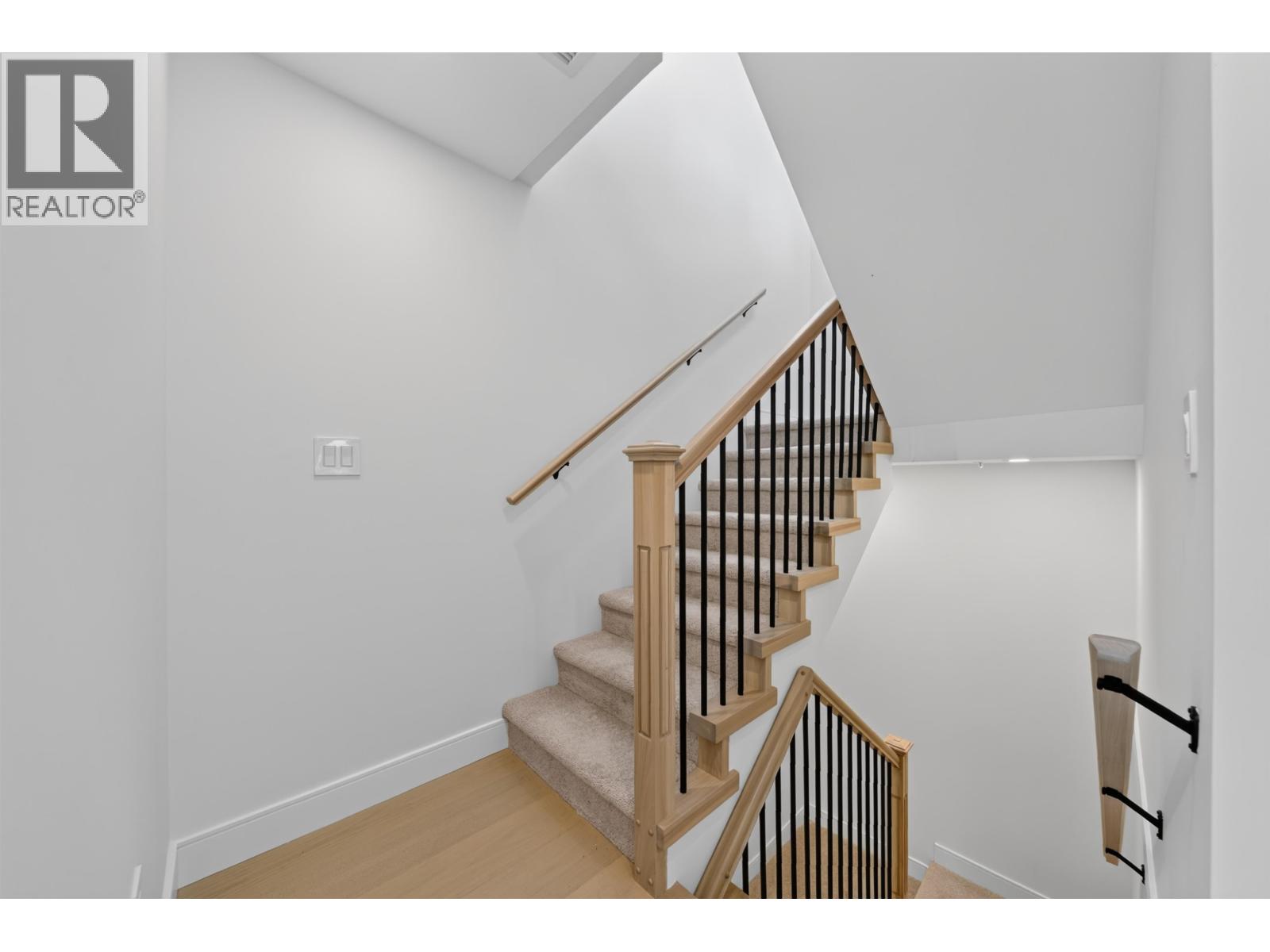 208 918 W 32nd Avenue, Vancouver, British Columbia  V5Z 0L3 - Photo 10 - R3158288