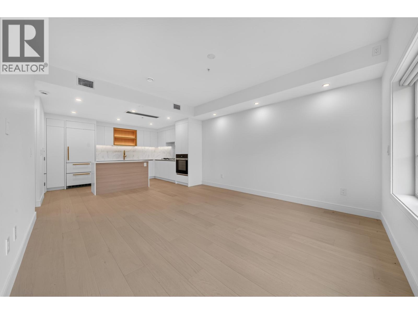 208 918 W 32nd Avenue, Vancouver, British Columbia  V5Z 0L3 - Photo 3 - R3158288