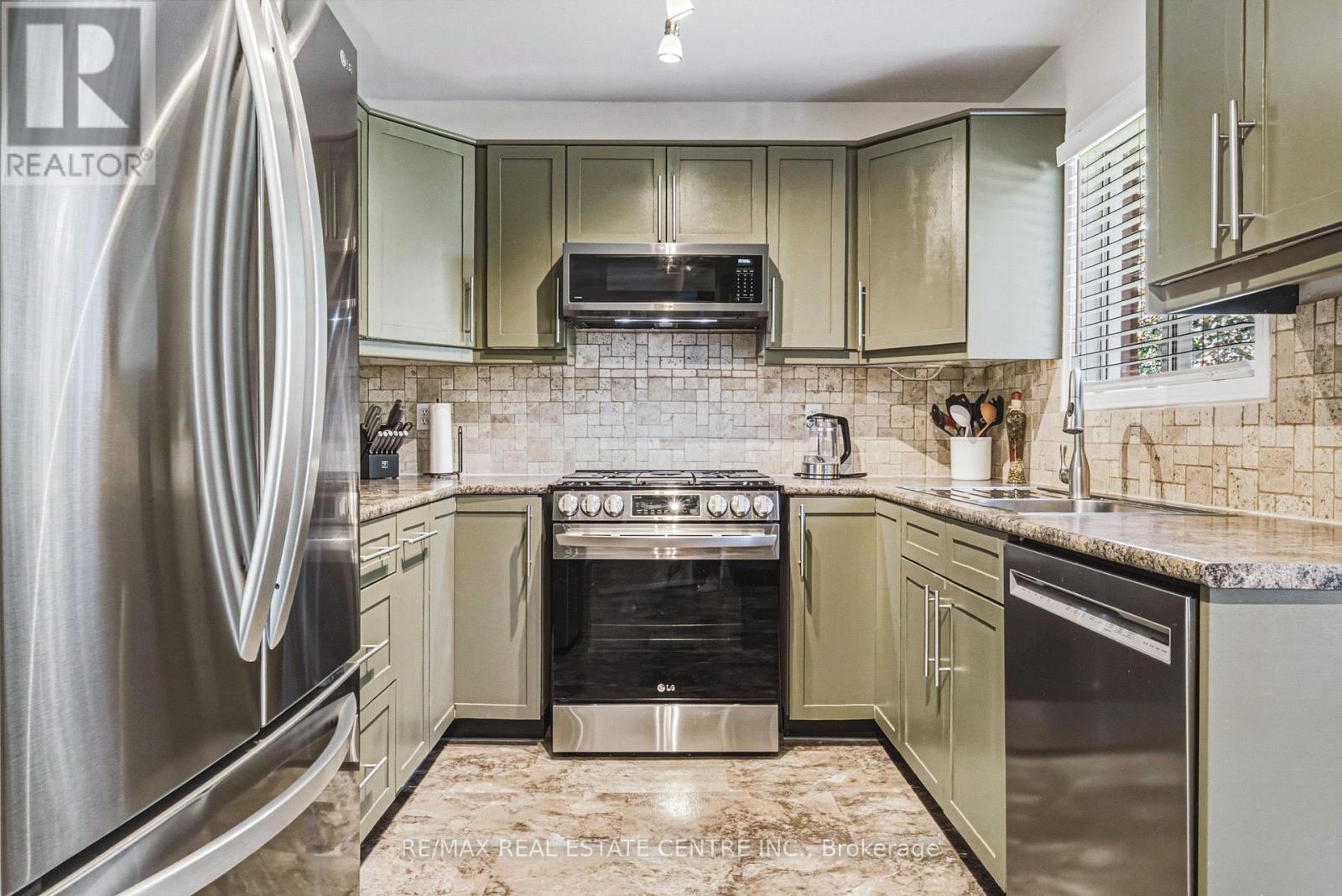 38 Fairgreen Close, Cambridge, Ontario N1T 1T6 - Photo 13 - X13711284
