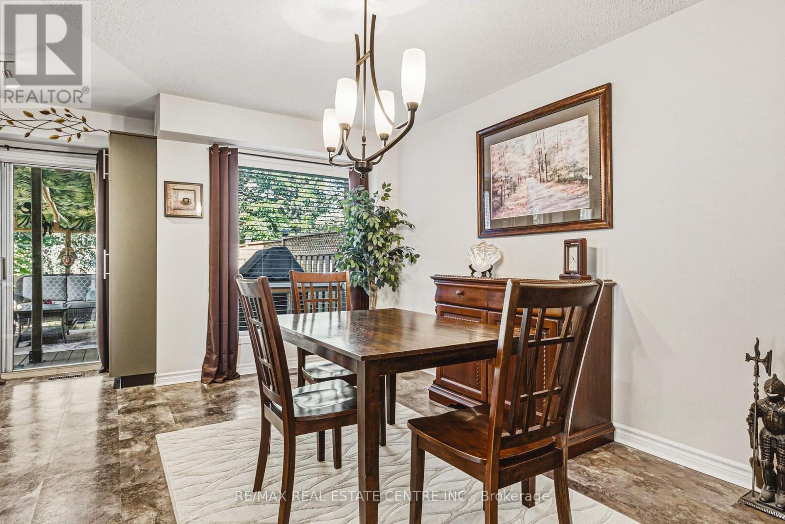 38 Fairgreen Close, Cambridge, Ontario N1T 1T6 - Photo 9 - X13711284