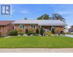 15 WILSON AVENUE, Kawartha Lakes, Ontario