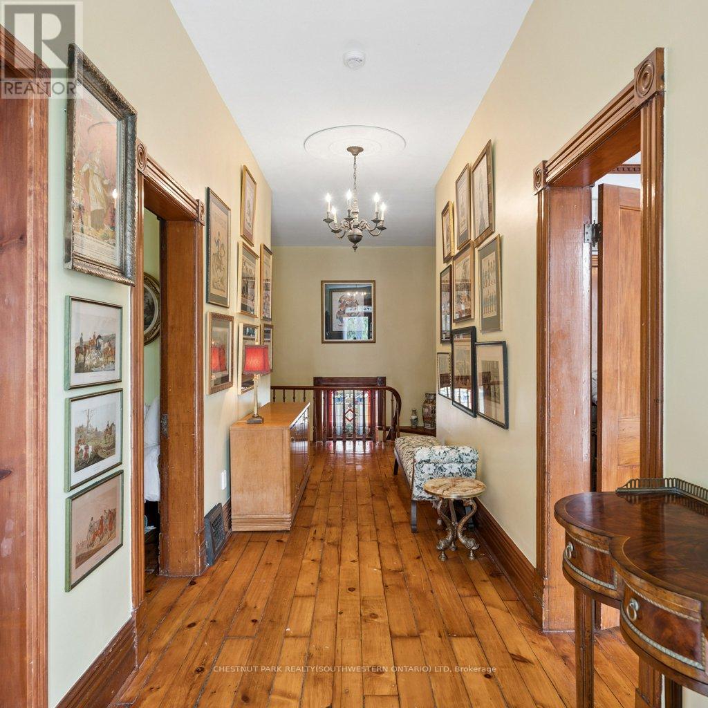 212 Queen Street E, Cambridge, Ontario  N3C 2B4 - Photo 28 - X13711396