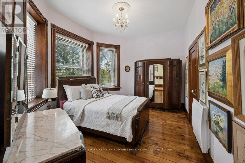 212 Queen Street E, Cambridge, Ontario  N3C 2B4 - Photo 31 - X13711396