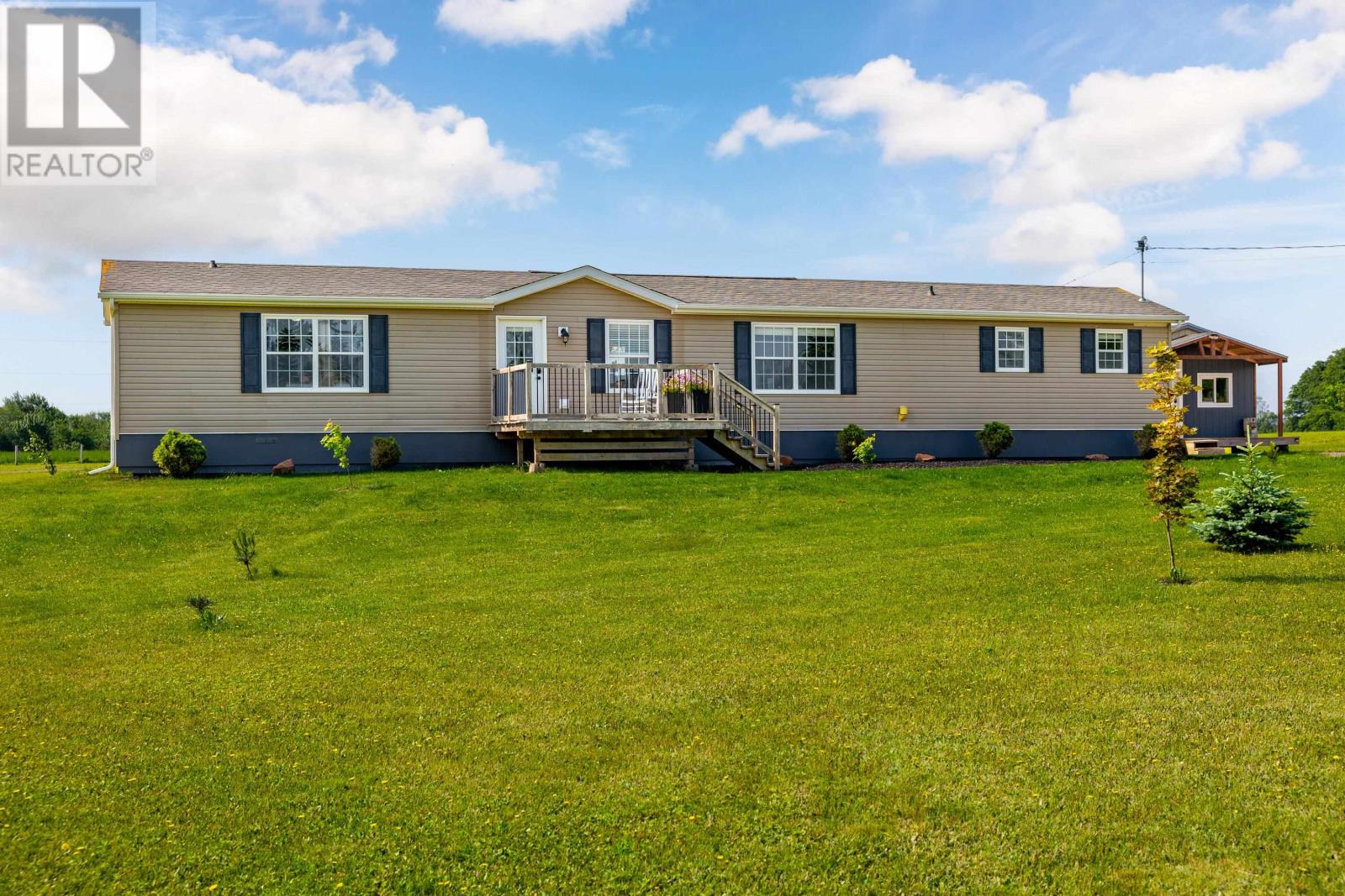 2530 Johnston Road, North Wiltshire, Prince Edward Island  C0A 1Y0 - Photo 2 - 202621491
