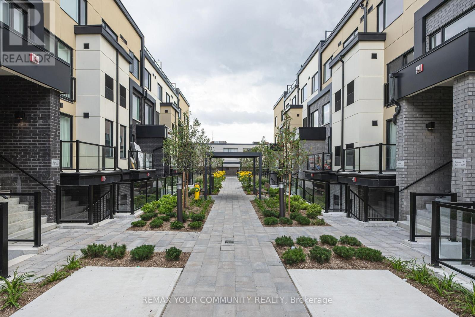 220 - 1650 Victoria Park Avenue, Toronto, Ontario  M1R 0G8 - Photo 2 - C13708038