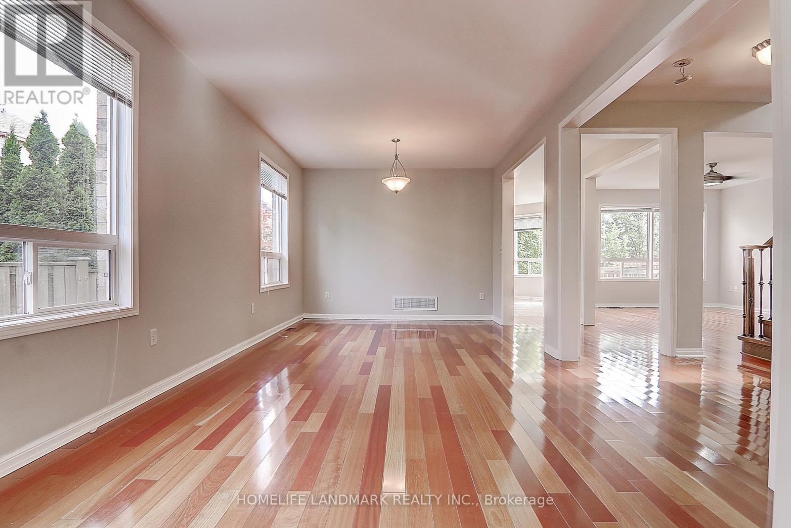 51 Raffia Avenue, Richmond Hill, Ontario  L4E 4N1 - Photo 6 - N13711354