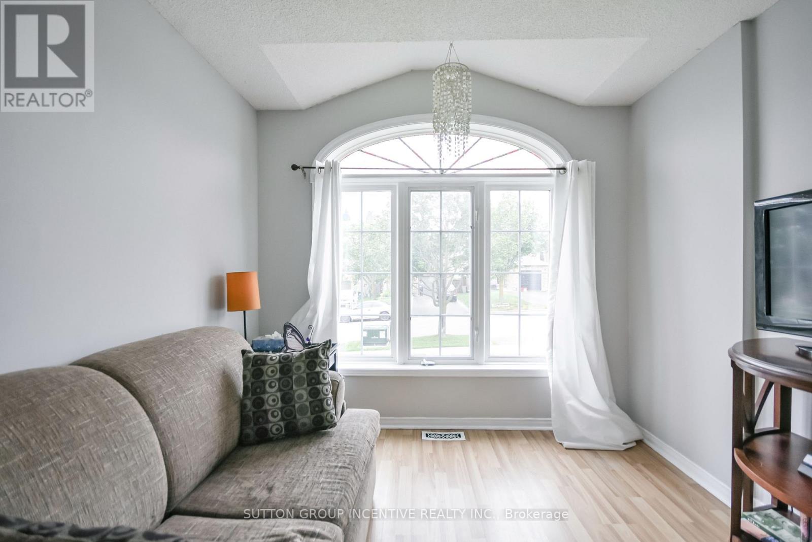 22 Peregrine Road, Barrie, Ontario  L4M 6P9 - Photo 10 - S13584338