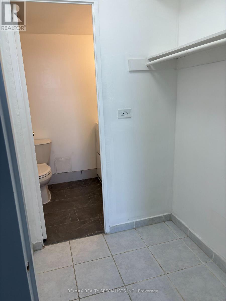 1810 - 85 Emmett Avenue, Toronto, Ontario  M6M 5A2 - Photo 9 - W13702354