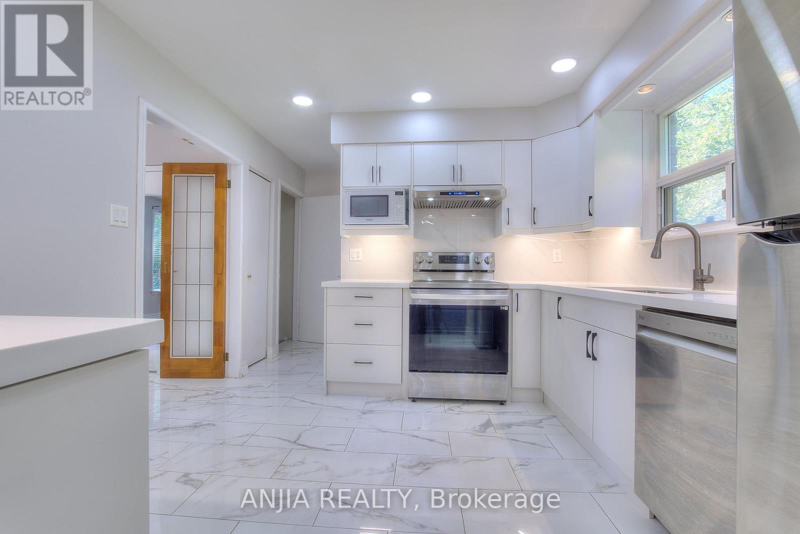 14 Cherrystone Drive, Toronto, Ontario  M2H 1R9 - Photo 24 - C13413832