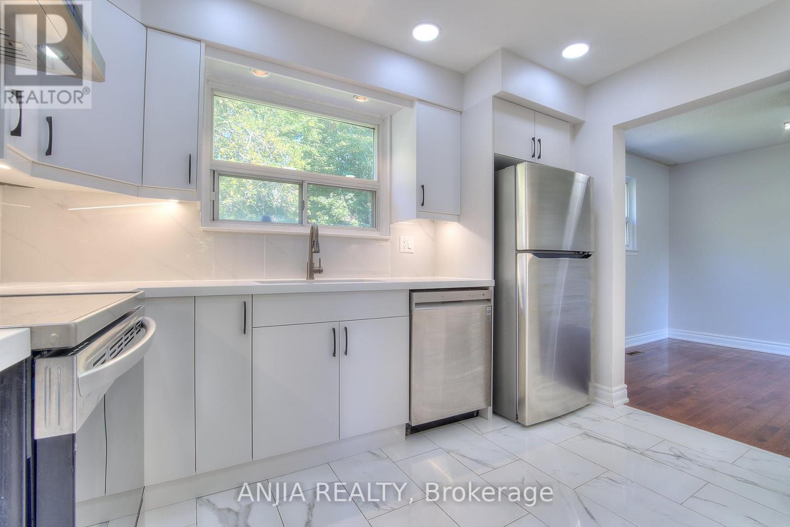 14 Cherrystone Drive, Toronto, Ontario  M2H 1R9 - Photo 4 - C13413832