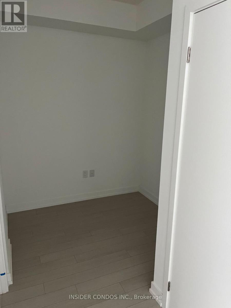 1707 - 4010 Eglinton Avenue W, Toronto, Ontario  M9P 1A6 - Photo 12 - W13696384