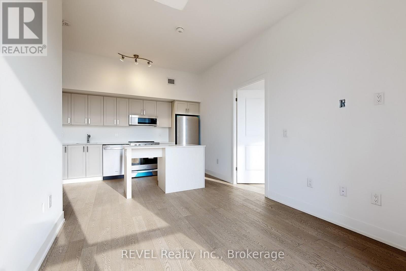 602 - 1063 Douglas Mccurdy Comm Circle, Mississauga, Ontario  L5G 0C5 - Photo 5 - W13711550