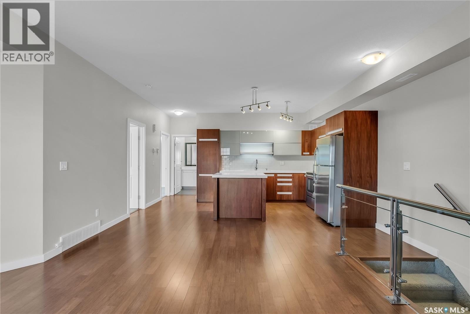 1704 1015 Patrick Crescent, Saskatoon, Saskatchewan  S7W 0M1 - Photo 1 - SK046600