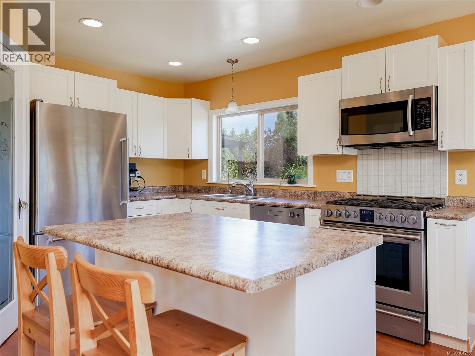 798 Wain Rd, North Saanich, British Columbia  V8L 5N8 - Photo 6 - 1042503