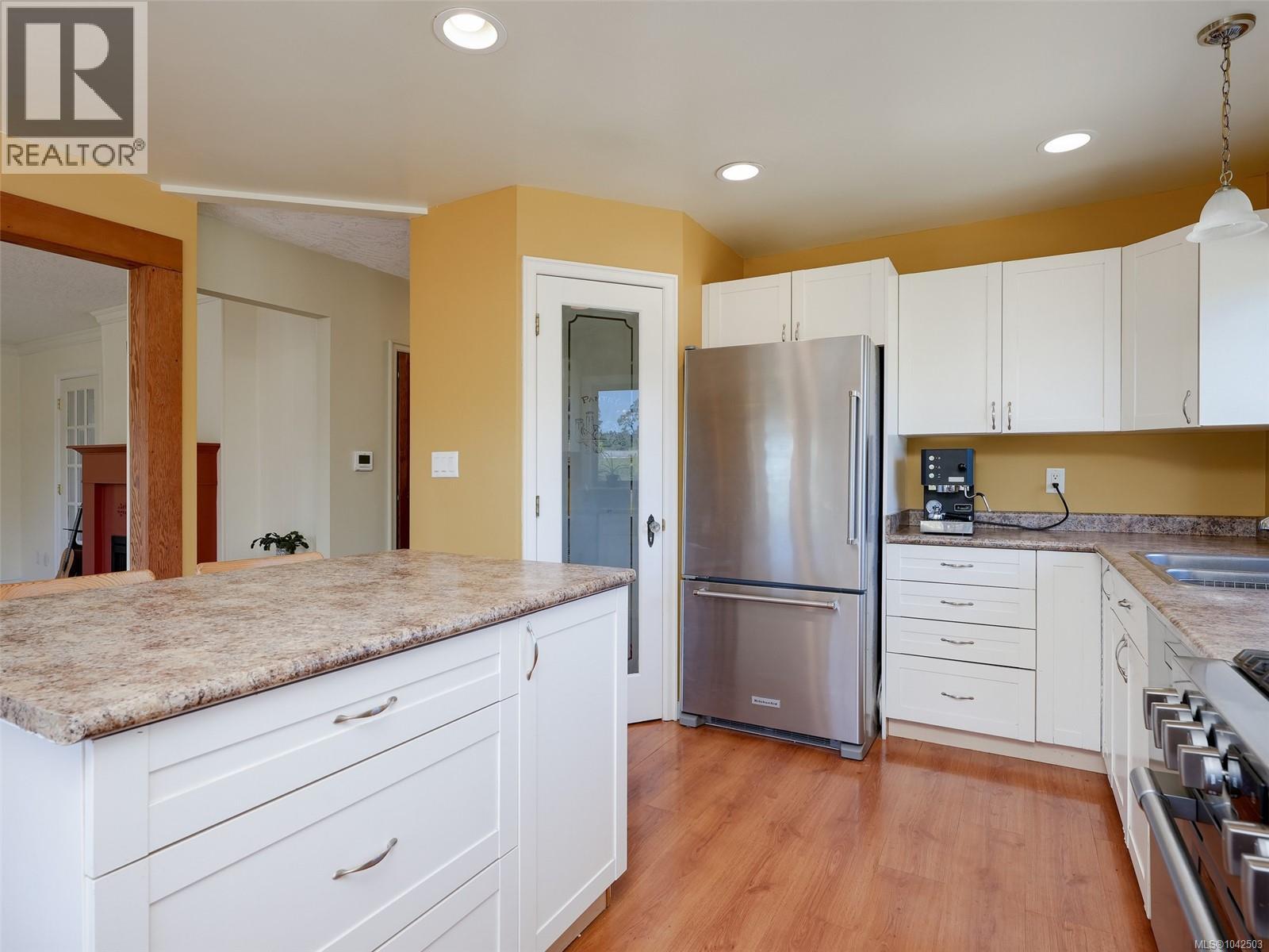 798 Wain Rd, North Saanich, British Columbia  V8L 5N8 - Photo 8 - 1042503