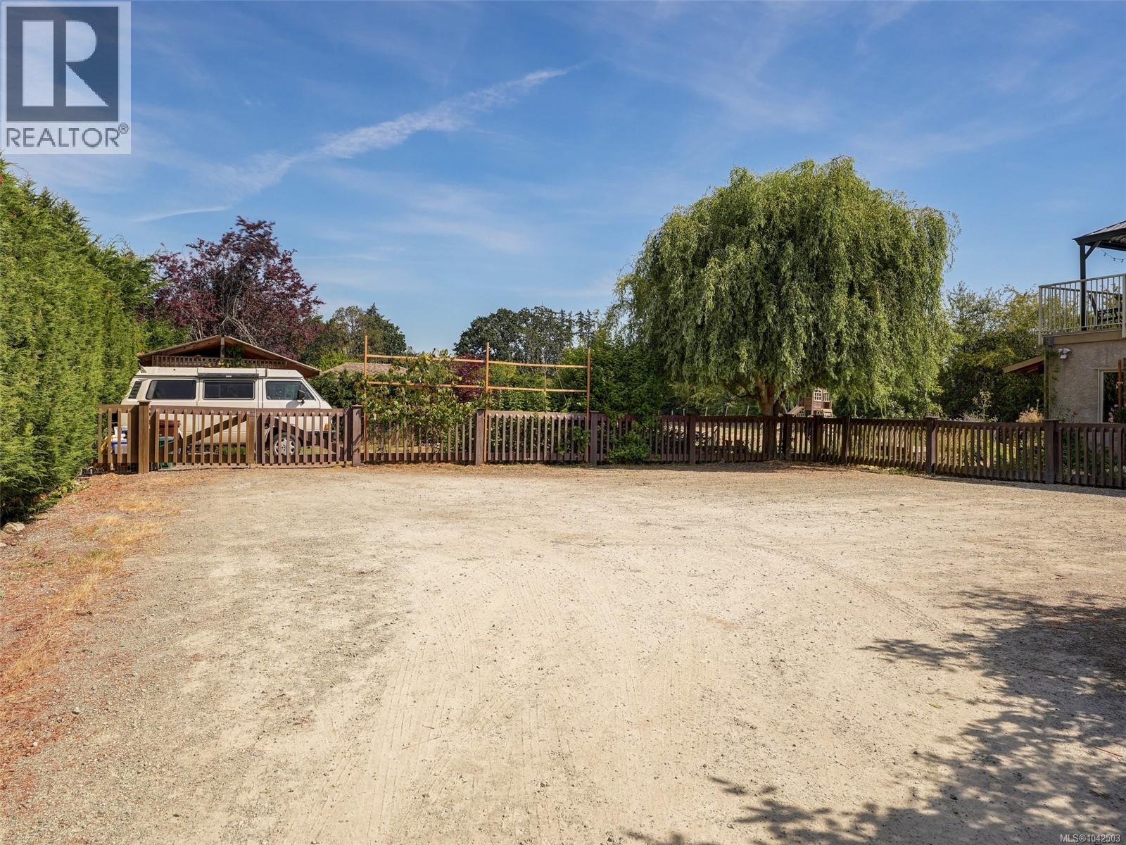798 Wain Rd, North Saanich, British Columbia  V8L 5N8 - Photo 38 - 1042503