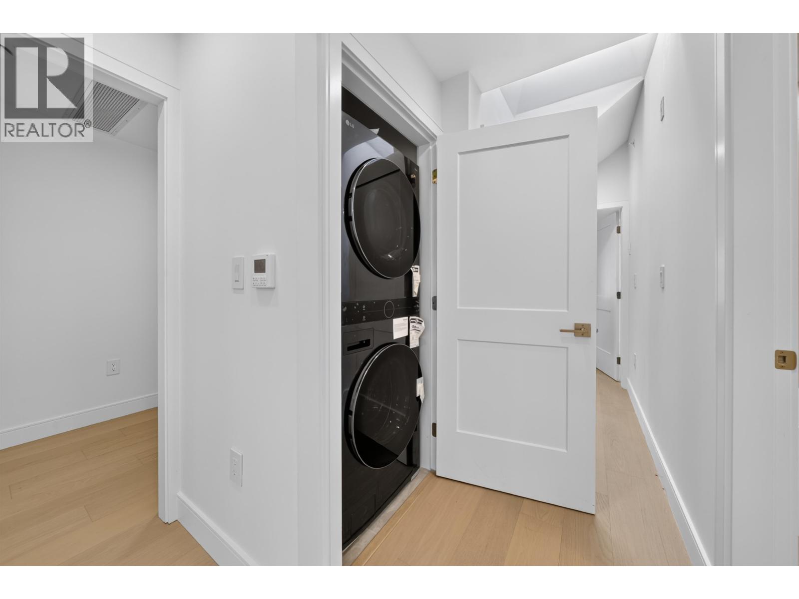 110 918 W 32nd Avenue, Vancouver, British Columbia  V5Z 2K2 - Photo 24 - R3158311