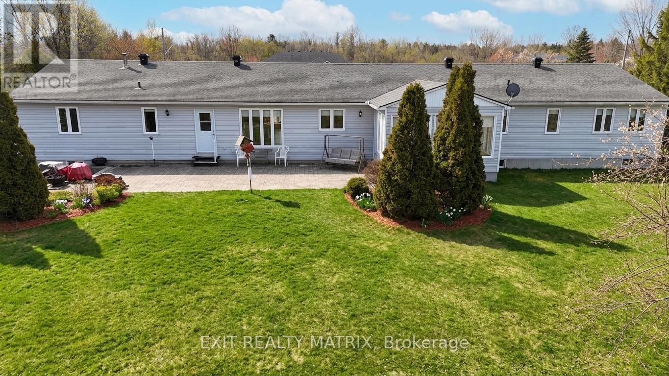 8329 Rodney Farm Drive, Ottawa, Ontario  K0A 2P0 - Photo 41 - X13711516