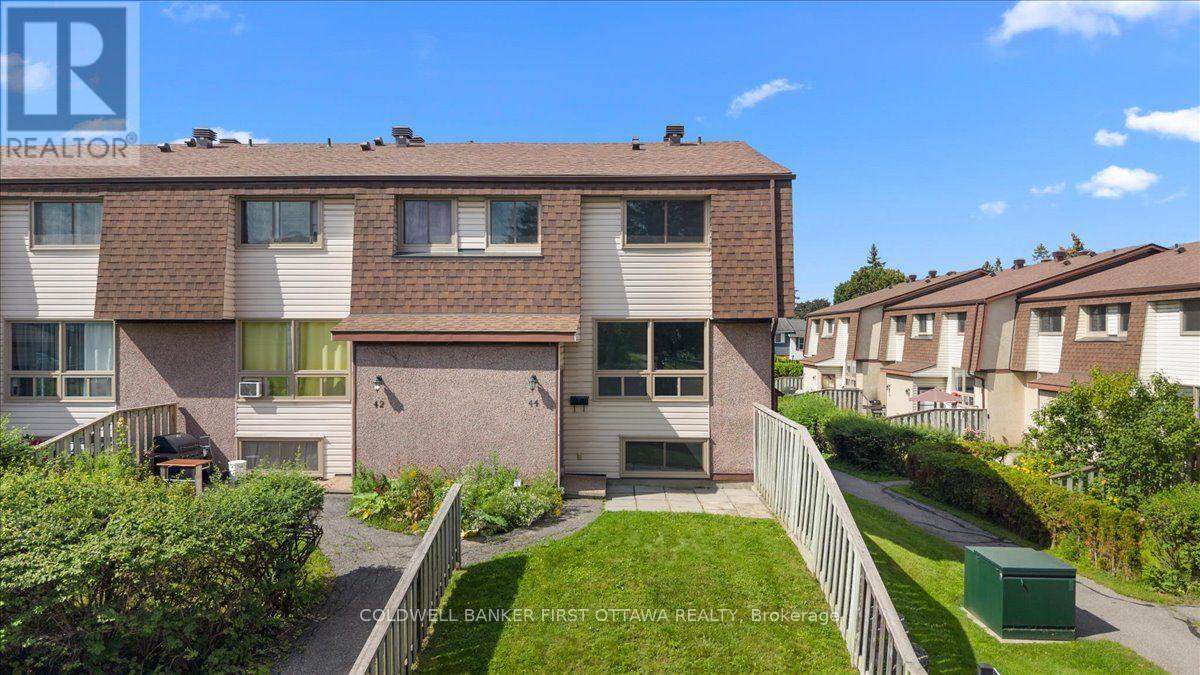 44 - 2640 DRAPER AVENUE, Ottawa, Ontario
