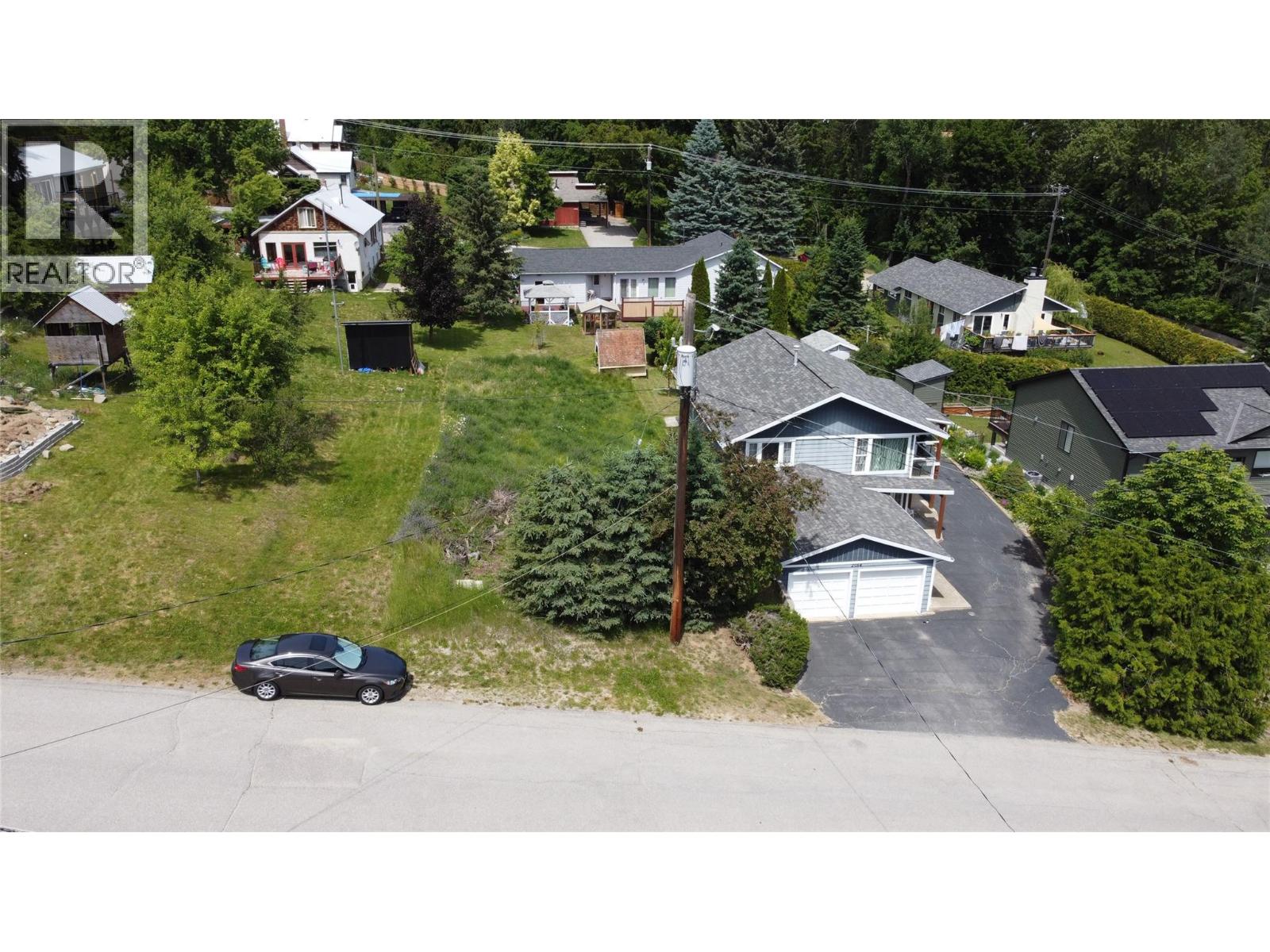 2050 Phoenix Avenue, Rossland, British Columbia V0G 1Y0 - Photo 7 - 10398523