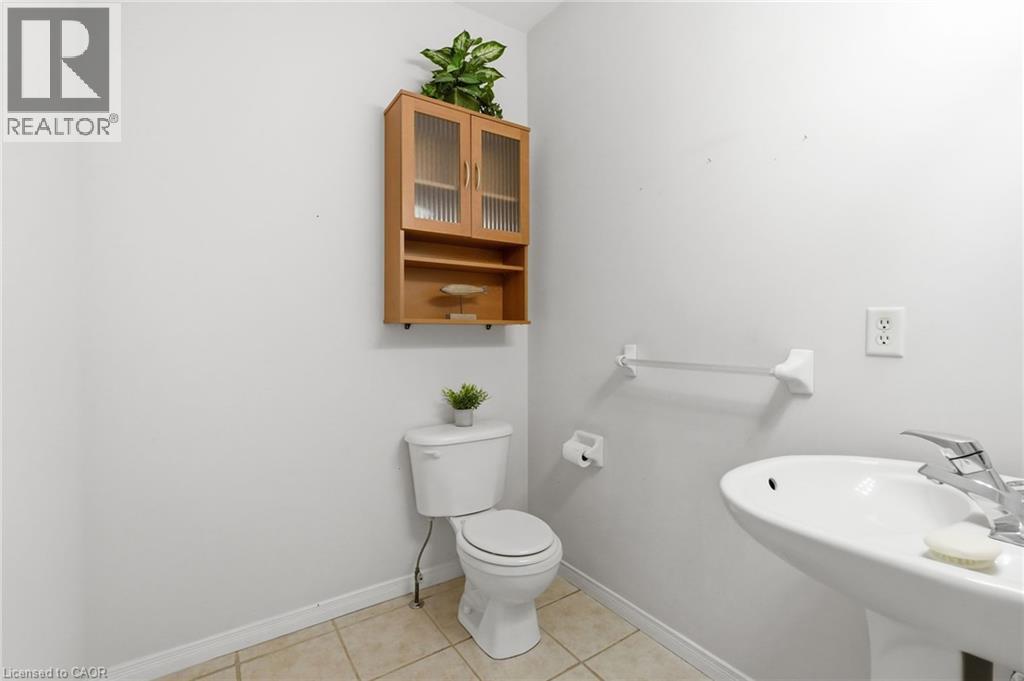 212 Stonehenge Drive Unit# 41, Ancaster, Ontario  L9K 1N4 - Photo 13 - 40850720