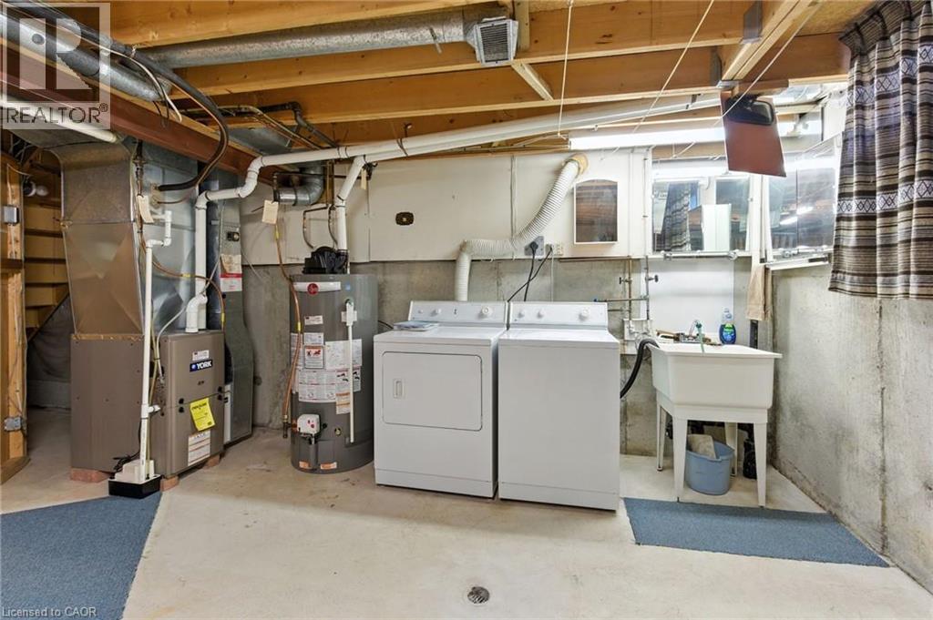 39 Megna Court, Hamilton, Ontario  L9C 6Y6 - Photo 34 - 40851397