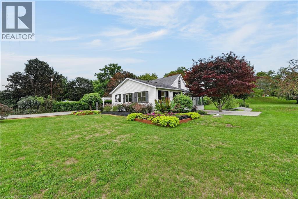 6 Mohawk Point Road, Dunnville, Ontario  N0A 1K0 - Photo 2 - 40857970