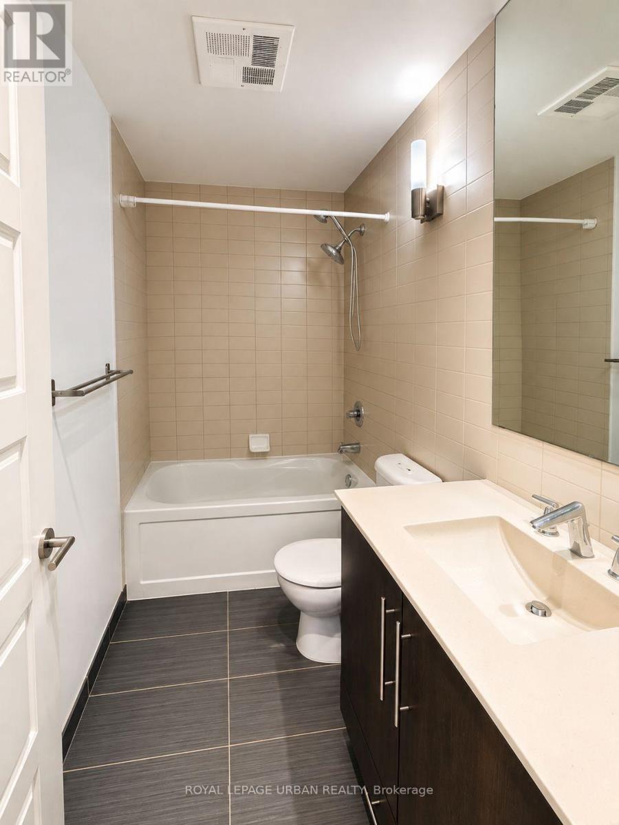 2103 - 28 Linden Street, Toronto, Ontario  M4Y 0A4 - Photo 11 - C13711492
