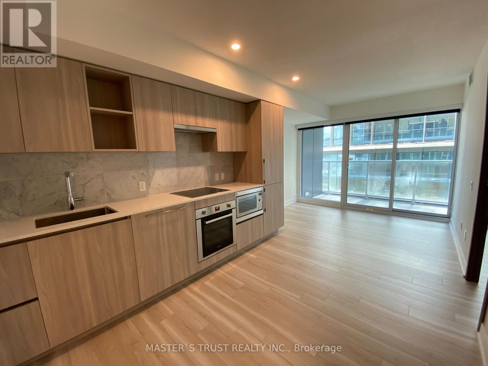 716 - 17 Bathurst Street, Toronto, Ontario  M5V 0N1 - Photo 3 - C13711504