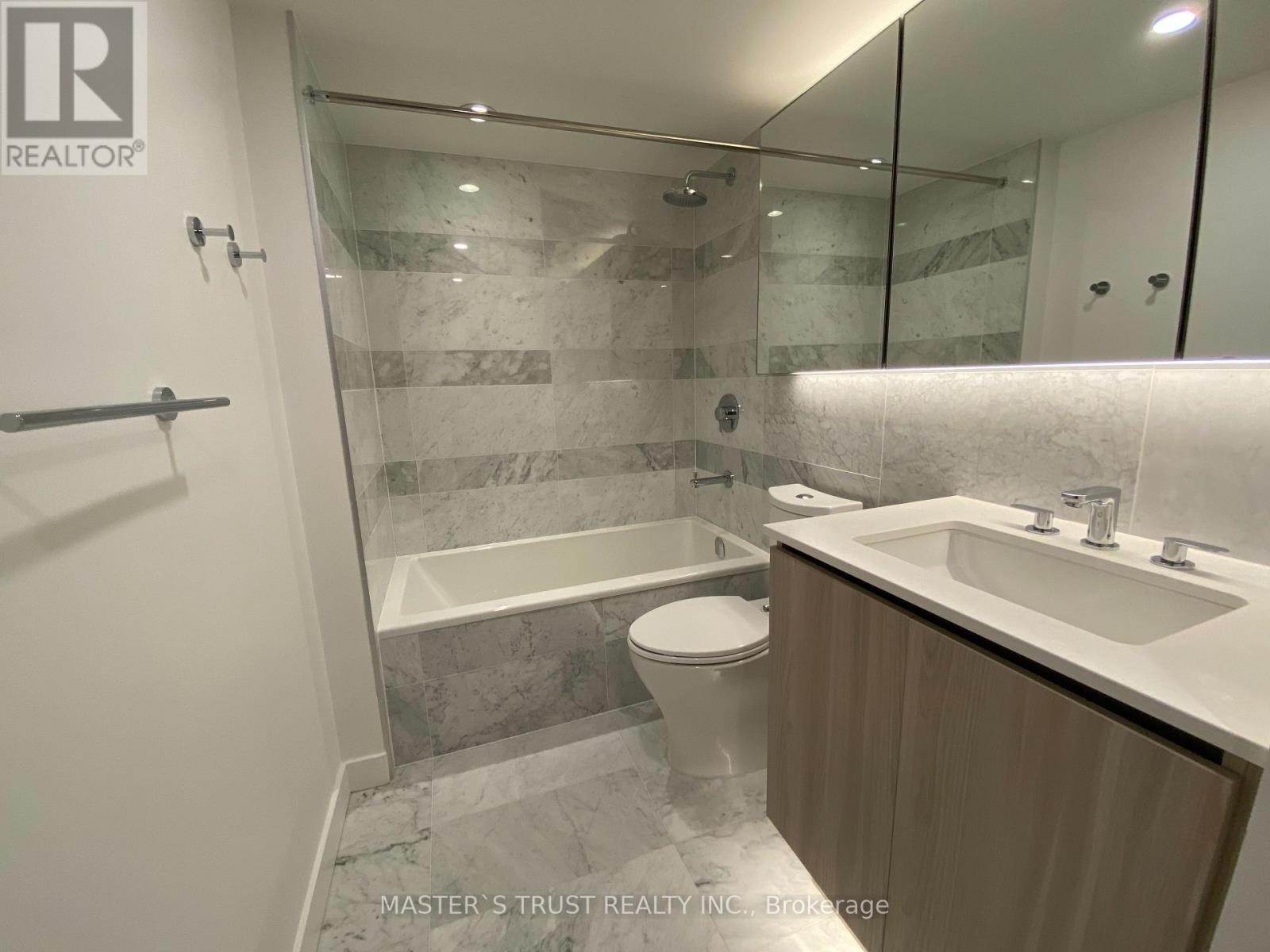 716 - 17 Bathurst Street, Toronto, Ontario  M5V 0N1 - Photo 4 - C13711504