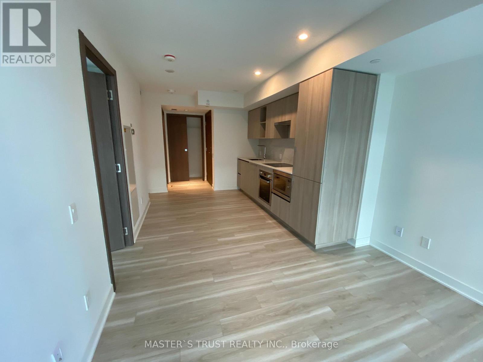 716 - 17 Bathurst Street, Toronto, Ontario  M5V 0N1 - Photo 5 - C13711504