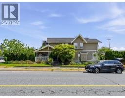 2048 ST. GEORGES AVENUE, North Vancouver, British Columbia