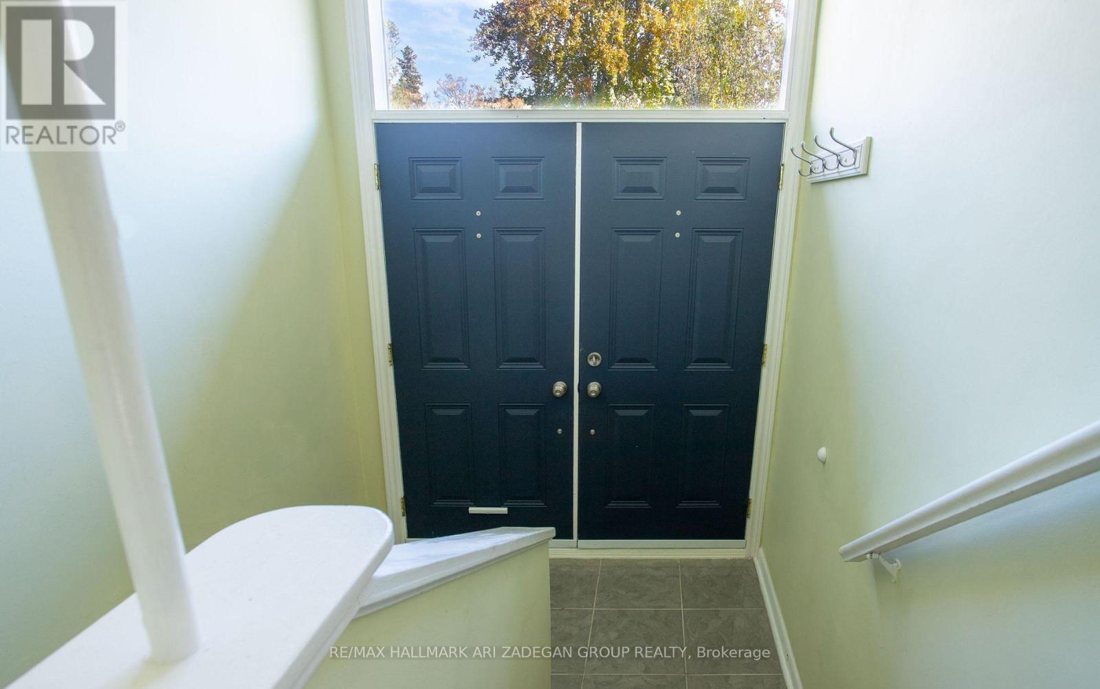 210 Harrygan Crescent, Richmond Hill, Ontario L4C 4J1 - Photo 18 - N13711468
