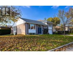 210 HARRYGAN CRESCENT, Richmond Hill, Ontario