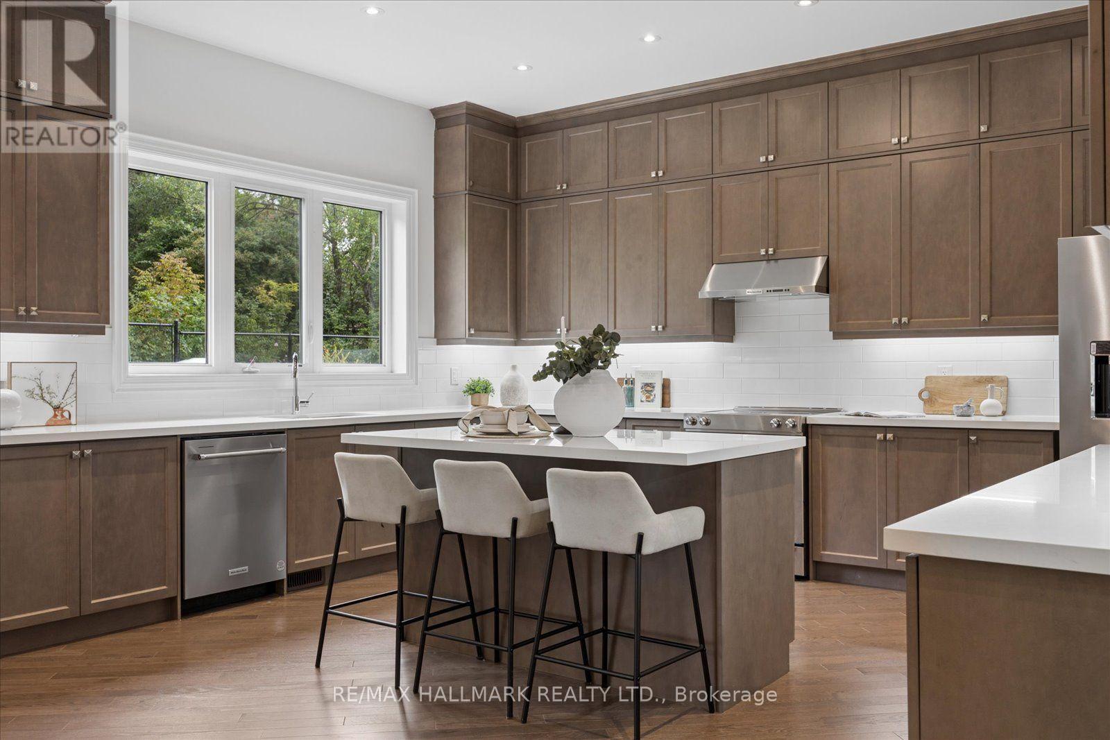 72 Silk Twist Drive, East Gwillimbury, Ontario  L9N 0W4 - Photo 10 - N13711528