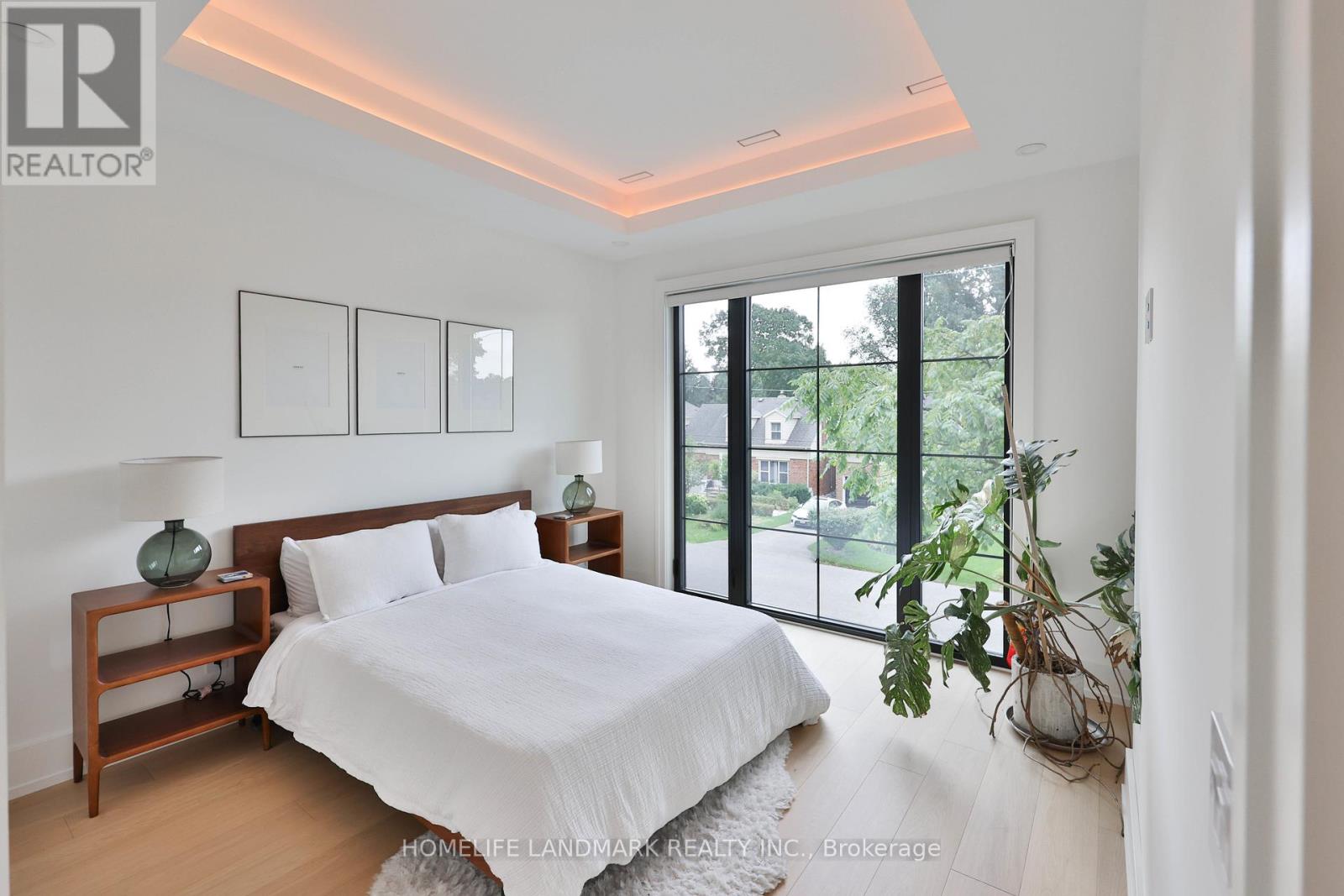 12 Bernice Avenue, Toronto, Ontario  M8Y 1Z6 - Photo 34 - W13711474