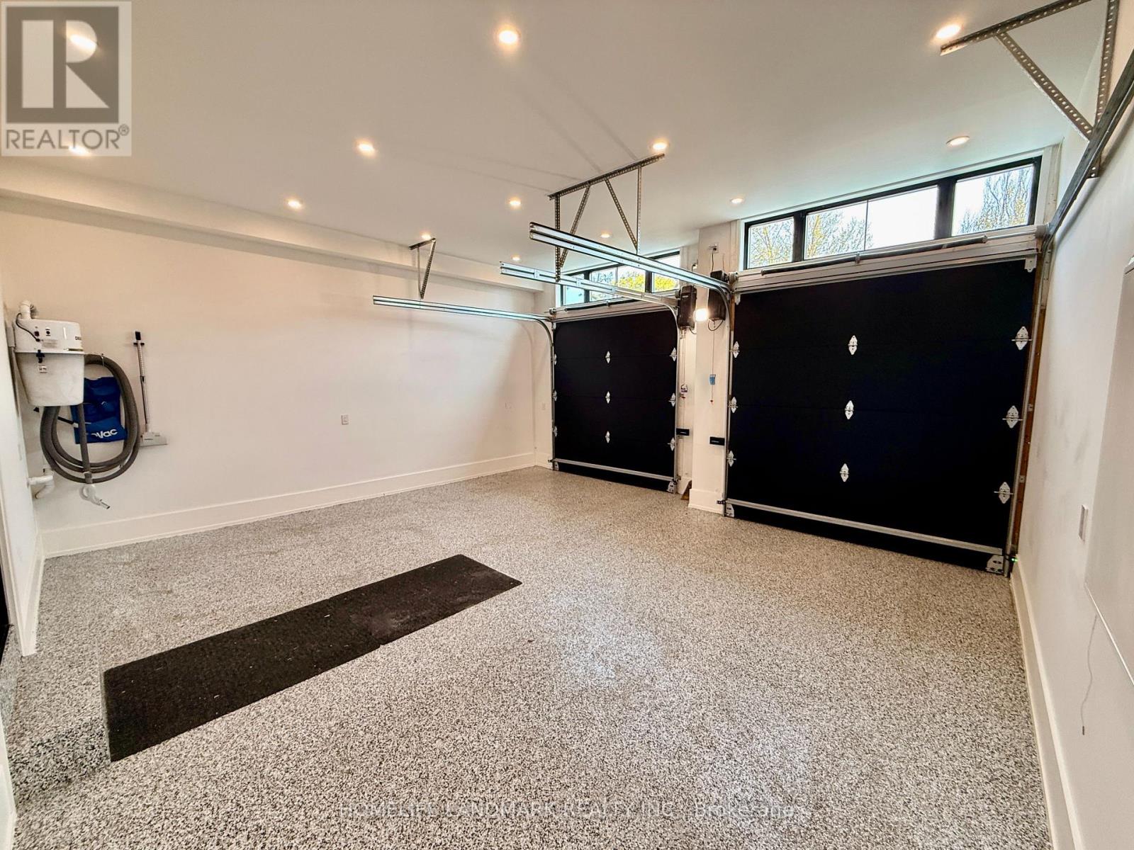 12 Bernice Avenue, Toronto, Ontario  M8Y 1Z6 - Photo 46 - W13711474