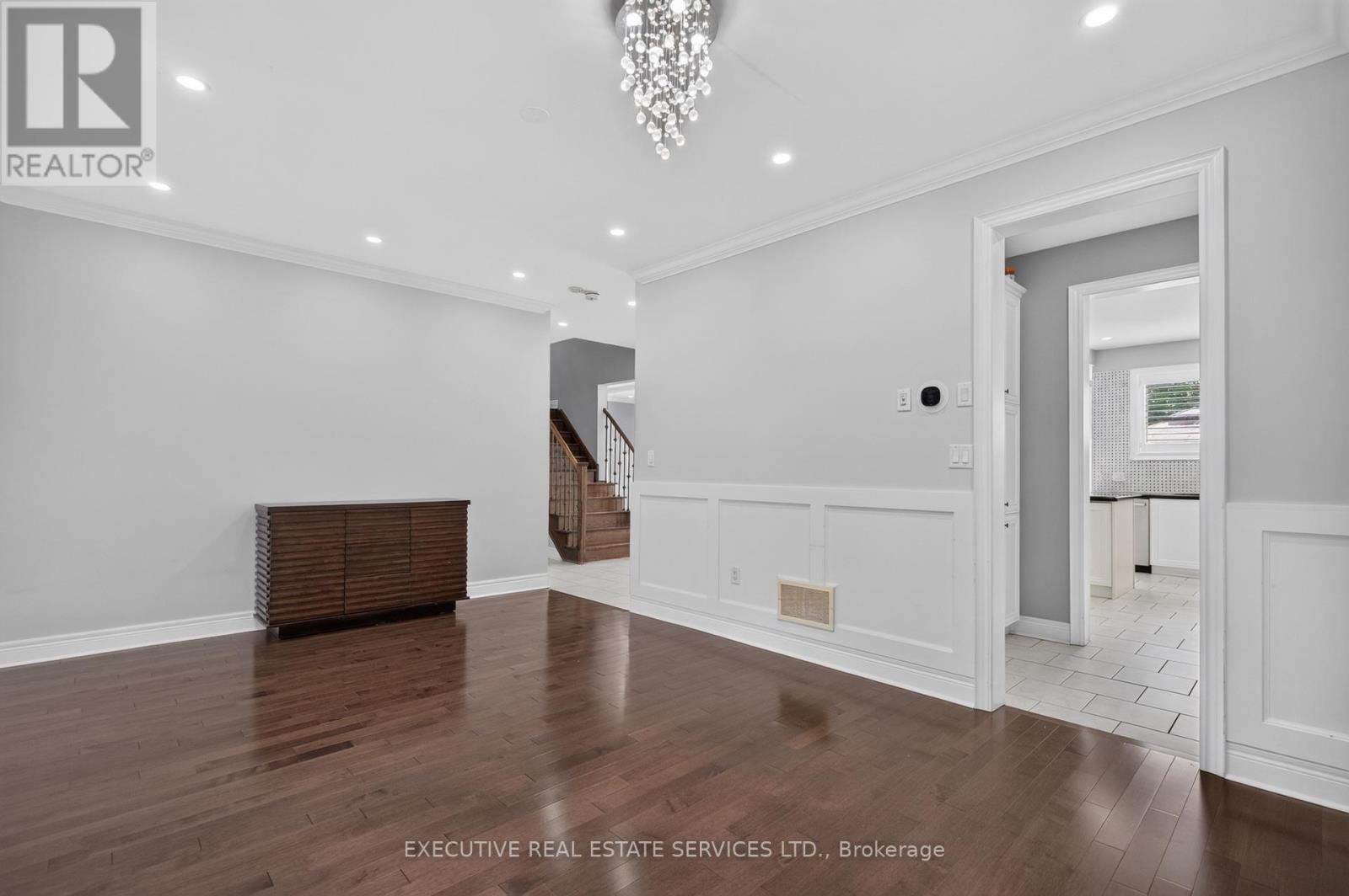 Upper - 4 Teal Crest Circle, Brampton, Ontario  L6X 2Z6 - Photo 13 - W13711486